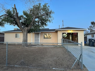 15284 Carol St, Mojave, CA 93501