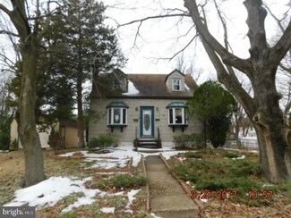 325 Engard Ave, Pennsauken, NJ 08110