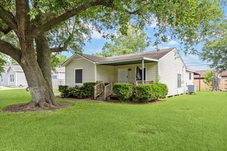 2510 35th Ave N, Texas City, TX 77590