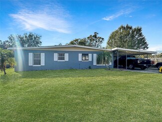 208 Bamboo Dr, Sanford, FL 32773