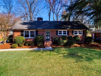 1037 Heather Ln, Charlotte, NC 28209