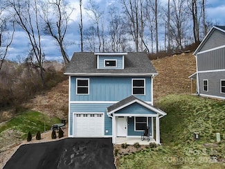 104 Northbend Dr, Woodfin, NC 28804