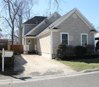 41 Day Ave, North Middletown, NJ 07748