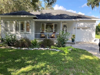 808 Faulkner St, New Smyrna Beach, FL 32168