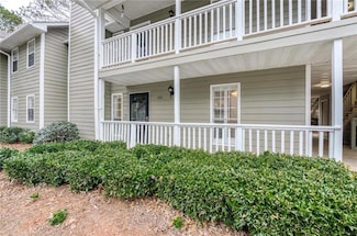 103 Sterling Ct, Alpharetta, GA 30004