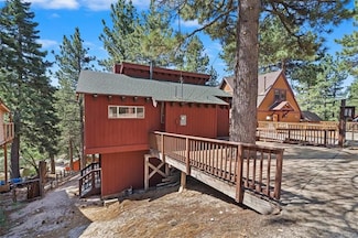 33211 Juniper Ln, Green Valley Lake, CA 92341