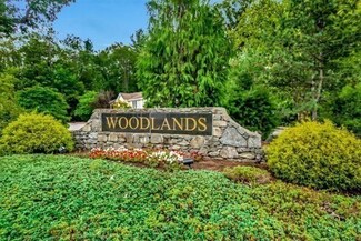 404 Fernwood Ln Unit 404, Clinton, MA 01510