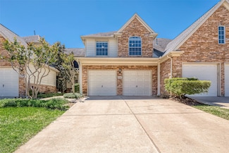 7210 Welshwood Ln, Sugar Land, TX 77479