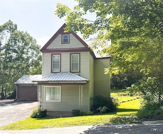 9260 Grange Hill Rd, New Hartford, NY 13413