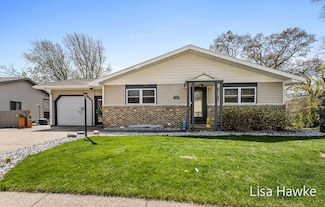 529 Gidley Ave, Grand Haven, MI 49417