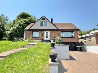 1220 Ashmun St, Sault Sainte Marie, MI 49783
