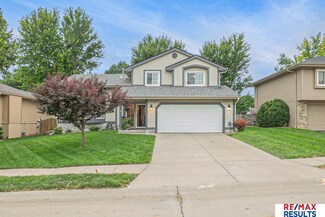 16231 Rolling Ridge Rd, Omaha, NE 68135