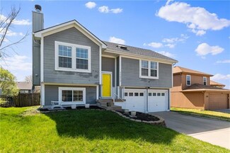 11312 N Nashua Dr, Kansas City, MO 64155