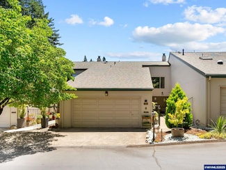 598 Salem Heights Ave S, Salem, OR 97302