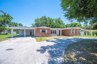 961 Oleander Dr SE, Winter Haven, FL 33880