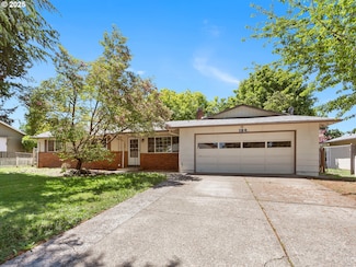 134 Canemah Ct, Oregon City, OR 97045