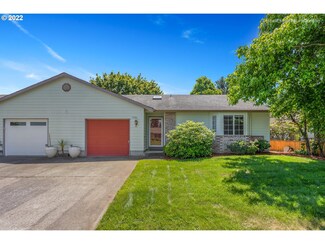 1326 SW 28th St, Troutdale, OR 97060