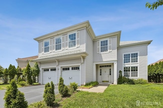 31 Dahlia Ct, Piscataway, NJ 08854