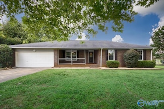 1055 Scott Rd, Hazel Green, AL 35750