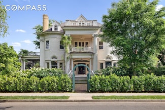 1440 Albemarle Rd, Brooklyn, NY 11226