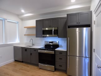 28 Hawthorne St Unit 2, Chelsea, MA 02150
