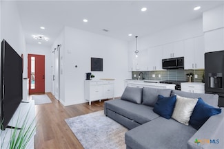 2165 Gabriels Place Unit 1110, New Braunfels, TX 78130