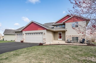 1202 Prairie Ridge Ln, Lester Prairie, MN 55354