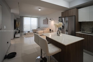 5300 Paseo Blvd Unit 812, Doral, FL 33166