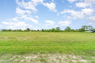 1212 NW 16th Place, Cape Coral, FL 33993