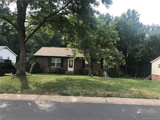 9017 Windsong Dr, Charlotte, NC 28273