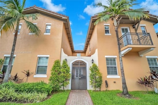 14646 SW 13th St, Pembroke Pines, FL 33027