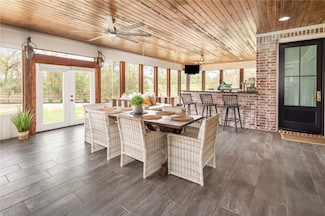 4920 Stony Brook, College Station, TX 77845