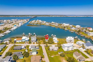 201 Shore Dr, Atlantic Beach, NC 28512