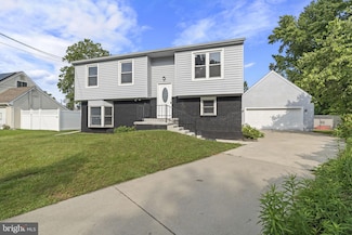 206 Weston Ave, Gloucester City, NJ 08030