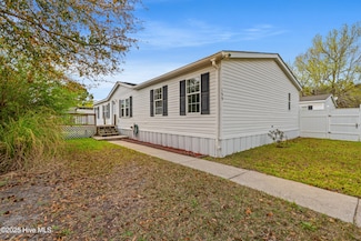 199 Saint Christopher Cir, Pawleys Island, SC 29585