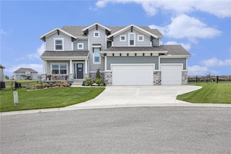 16352 S Elmridge St, Olathe, KS 66062
