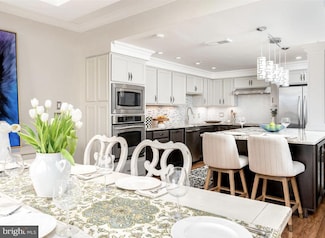930 Astern Way Unit 412, Annapolis, MD 21401