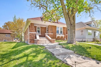 103 Grandview Ave, Lockport, IL 60441