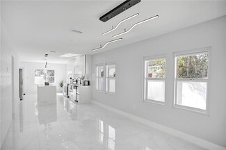1552 Jackson St, Hollywood, FL 33020