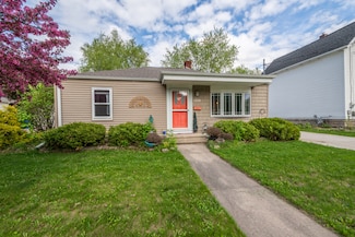 1218 S Kernan Ave, Appleton, WI 54915