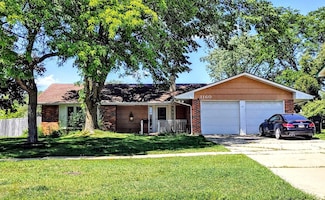 1160 Hassell Rd, Hoffman Estates, IL 60169