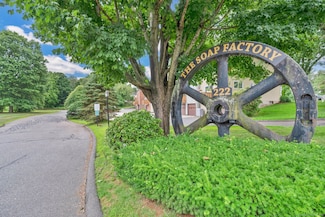 222 Williams St E Unit 104, Glastonbury, CT 06033