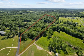23710 Champion Dr, Lindale, TX 75771