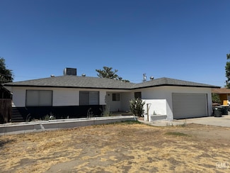 2304 Woolard Dr, Bakersfield, CA 93304