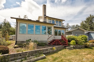 774 Wakina Loop SE, Ocean Shores, WA 98569