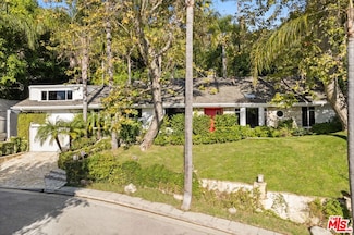 2748 Ellison Dr, Beverly Hills, CA 90210