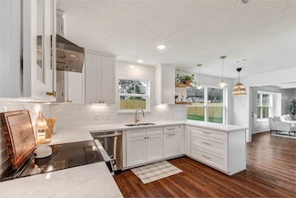 8018 Twining Oaks Ln, Spring, TX 77379