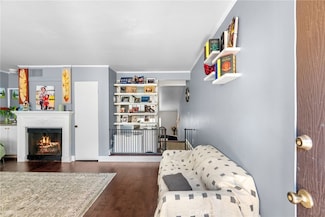 5463 Newcastle Ave Unit 8, Encino, CA 91316