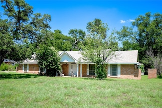 738 Westwood Dr, Marlin, TX 76661