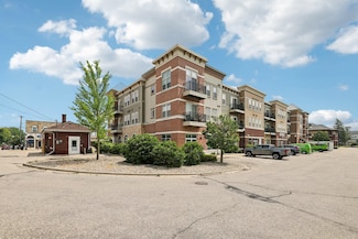 111 W Fulton St Unit 214, Edgerton, WI 53534